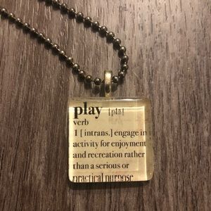 Play necklace.